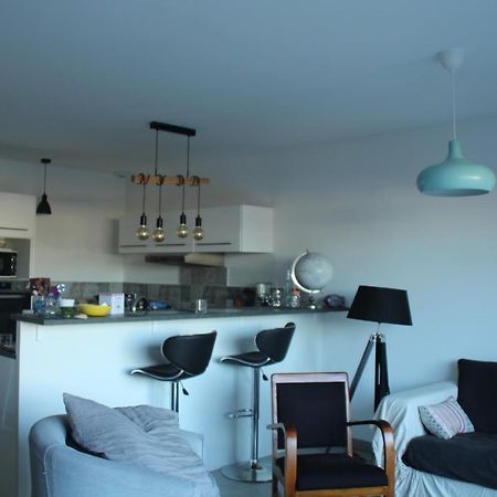 Jolie Chambre Dans Quartier Calme Eysines Buitenkant foto