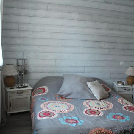Jolie Chambre Dans Quartier Calme Eysines Buitenkant foto
